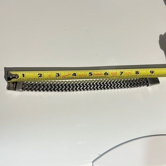 Dark Silver Tone Metal Bracelet with Magnetic Closure - Picture 10 of 11